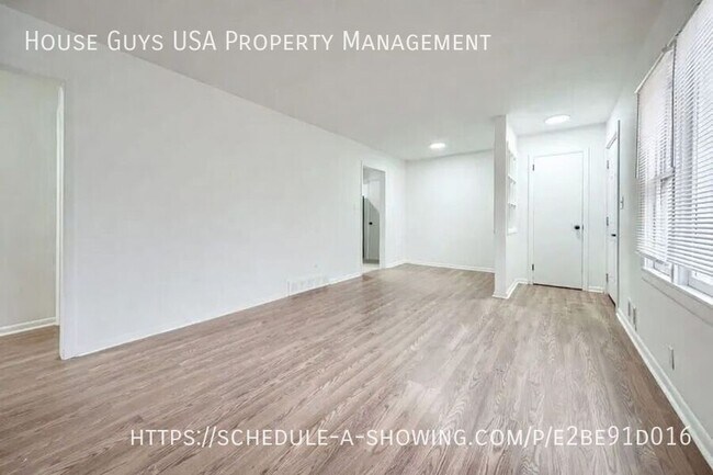 Building Photo - 11409 E 31st St S