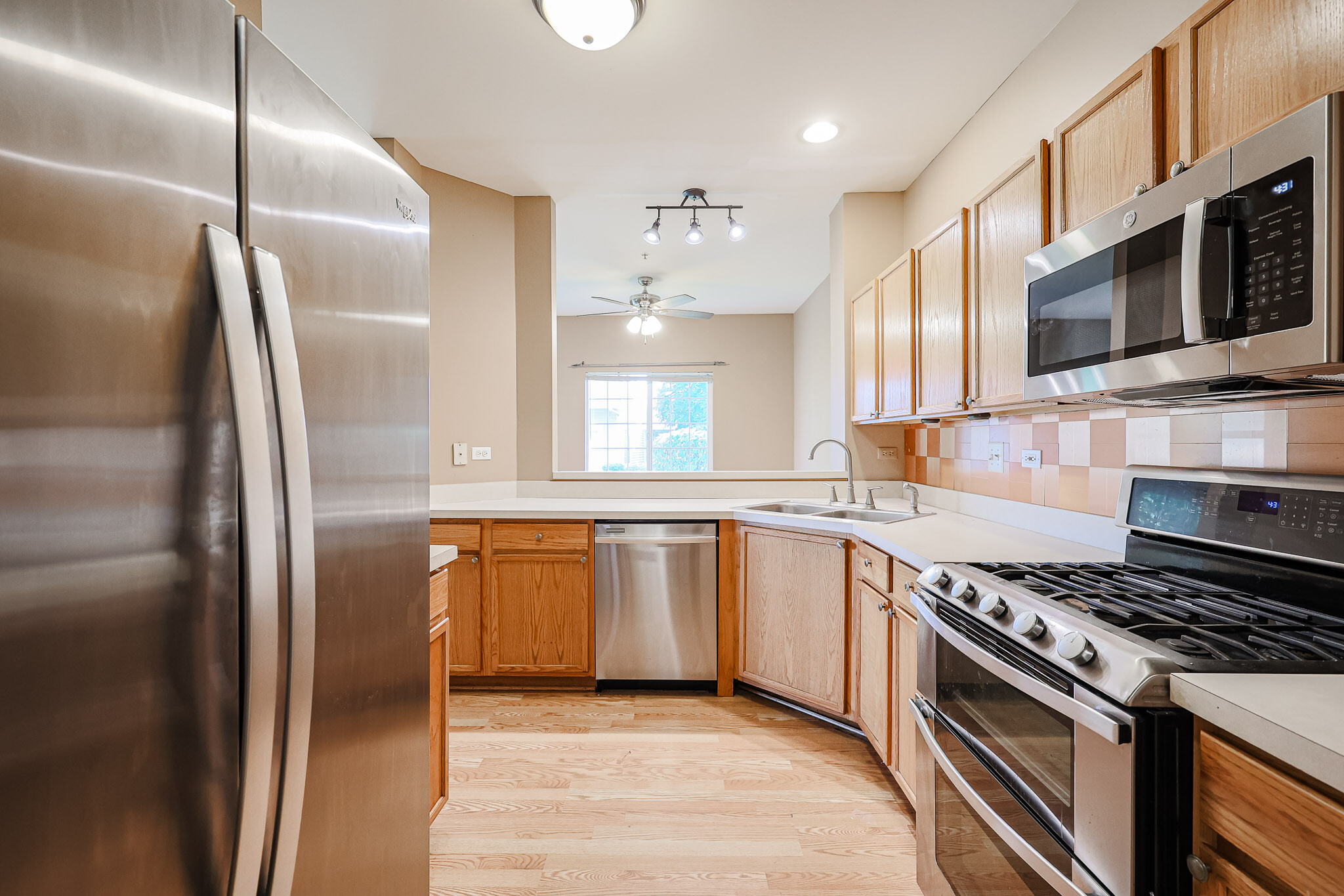 Building Photo - 607 Fox Ridge Dr