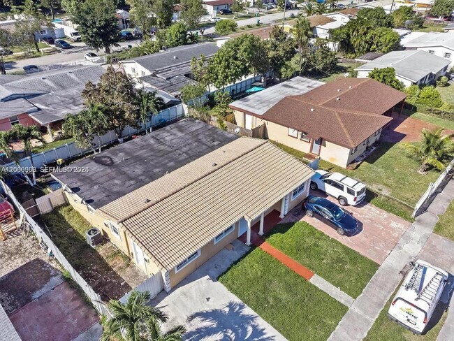 Building Photo - 17200 NW 51st Pl