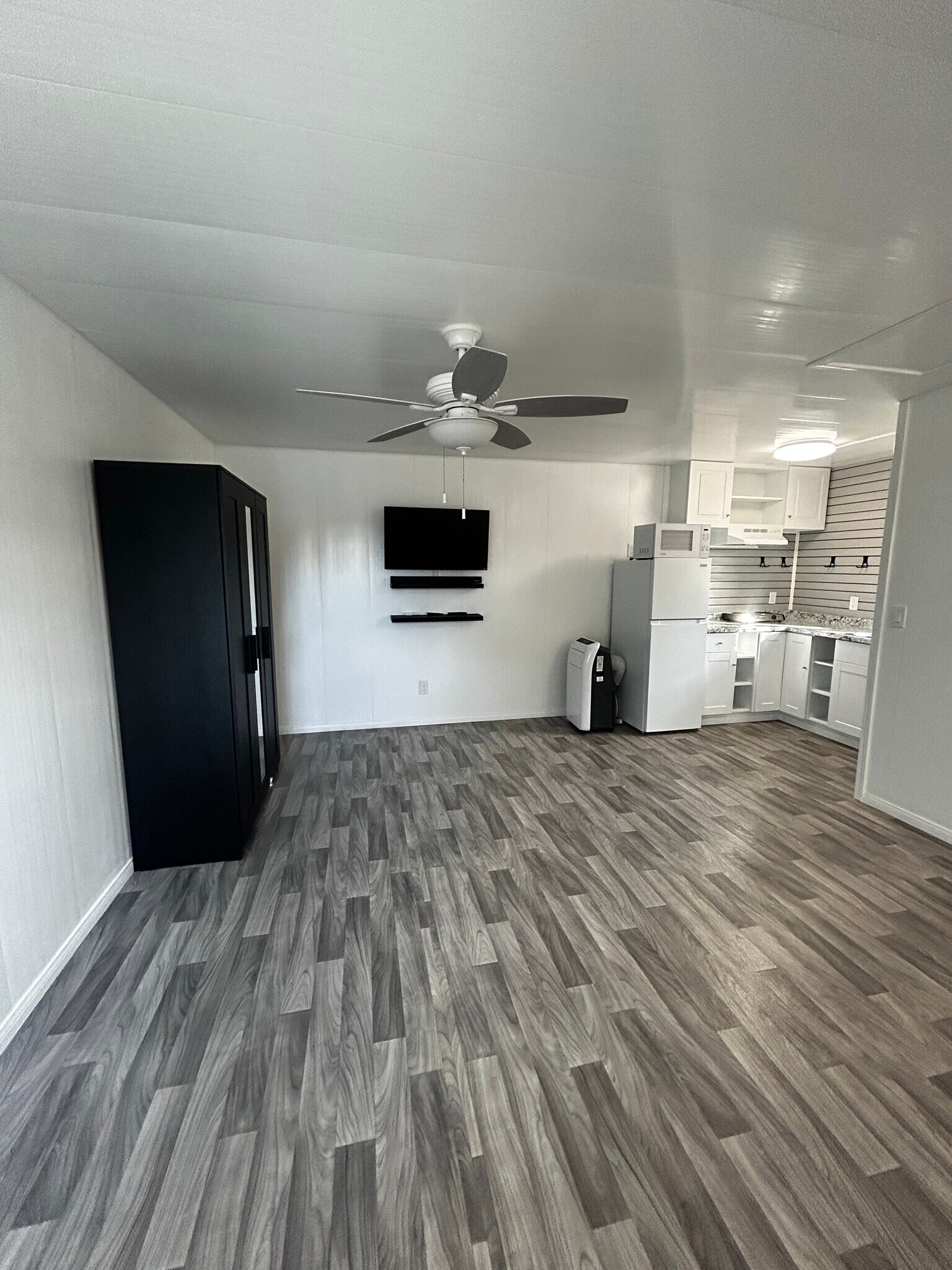 Building Photo - 30161 Westbrook Dr