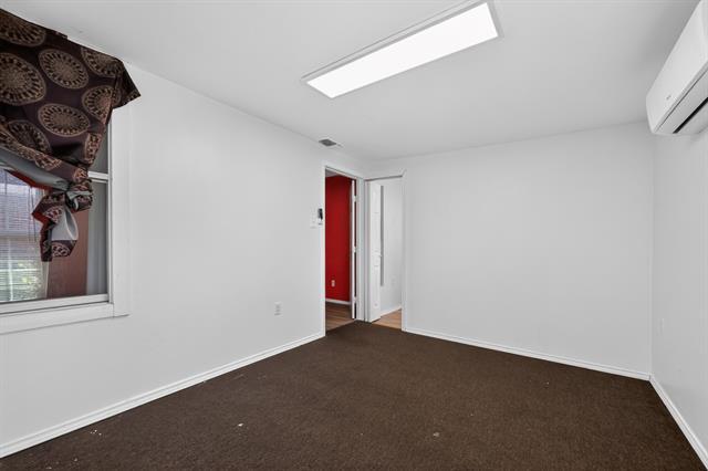 Building Photo - 5416 Temecula Rd