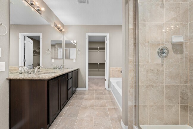 Building Photo - 8344 Coopers Hawk Way