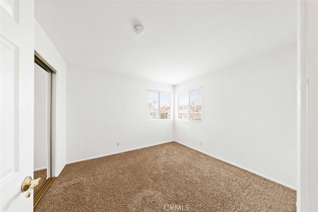 Building Photo - 7448 Bellingham Ave