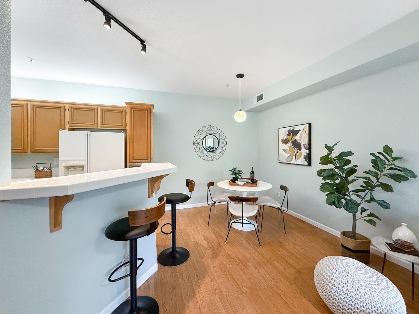 Building Photo - 1102 Niguel Ln