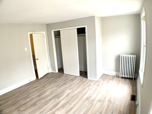 Building Photo - 164 Markle St