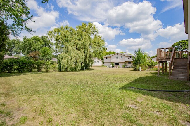 Building Photo - 815 Concord Cove