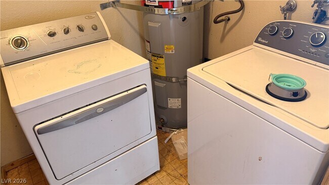 Building Photo - 2754 Aarondavid Dr