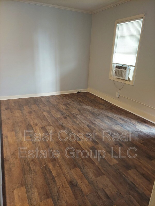 Building Photo - 13628 Pennsylvania Ave