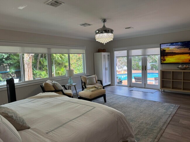 Building Photo - 3209 Norfolk St