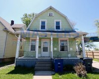 Building Photo - Beautiful Toledo 3 Bed House