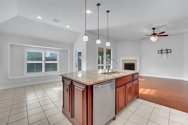 Building Photo - 2616 Tinsley Dr