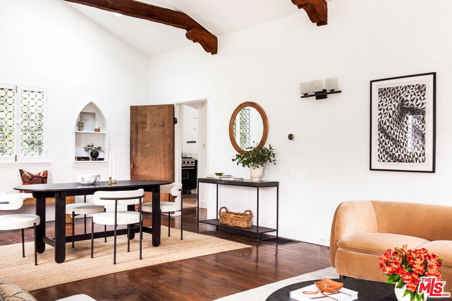 Building Photo - 2251 N Cahuenga Blvd