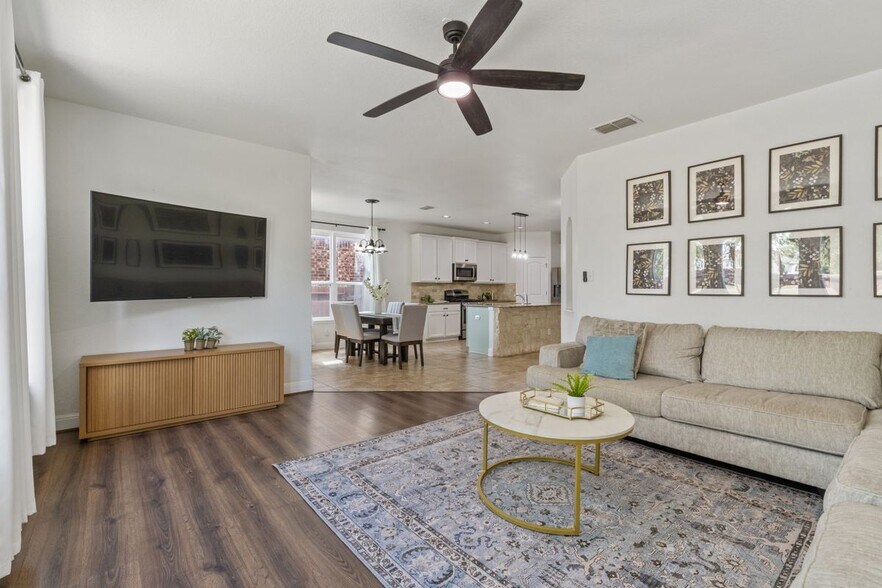 Building Photo - 22438 Akin Fawn