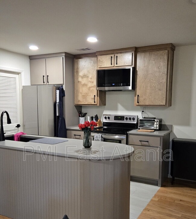 Building Photo - 512 Tuxworth Cir