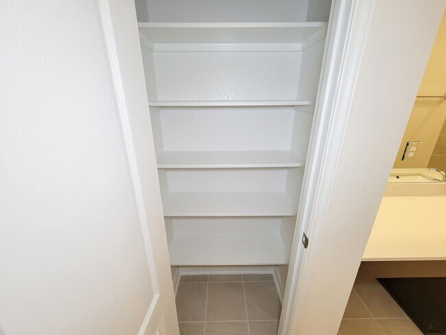 Building Photo - 2815 LYRA Ct
