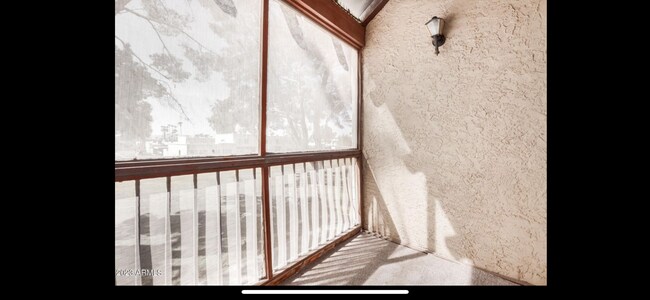 Building Photo - 4341 W Solano Dr N