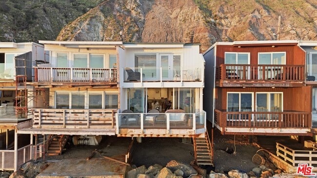 Building Photo - 20456 Pacific Coast Hwy