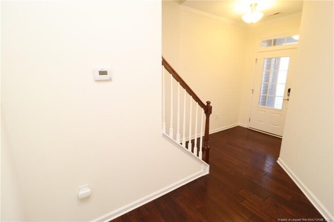 Building Photo - 208 Kylemore Cir