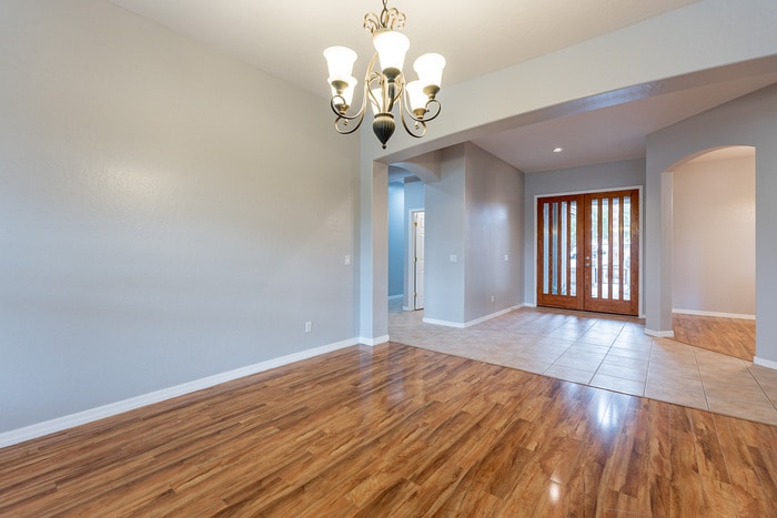 Building Photo - 13354 W San Miguel Ave