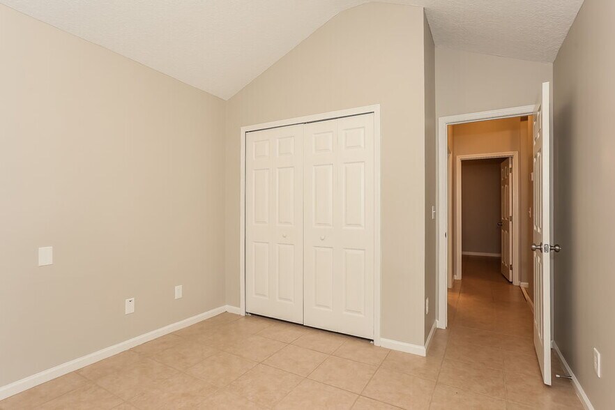 Building Photo - 5046 Cape Elizabeth Ct W