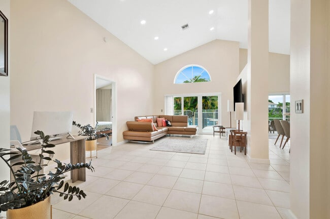 Building Photo - 7384 Ashley Shores Cir