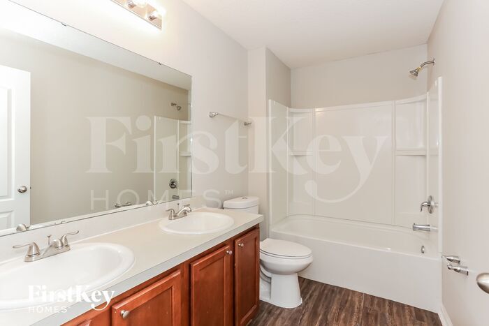 Building Photo - 6793 Sandle Dr