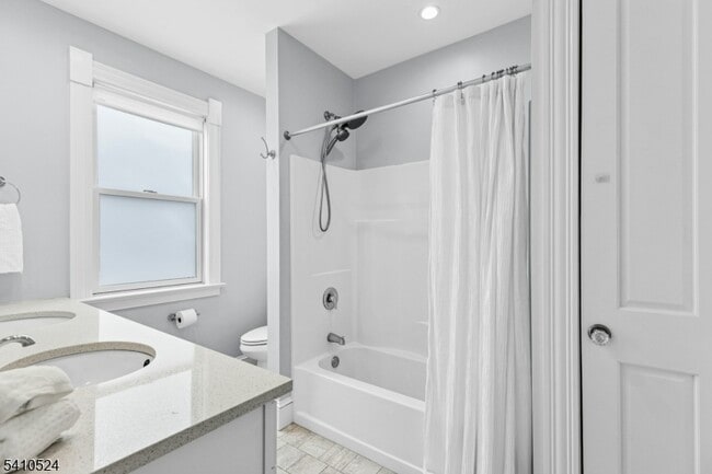 Building Photo - 109 North Ave