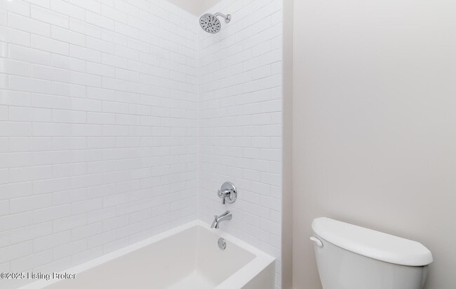 Building Photo - 6100 Passionflower Dr
