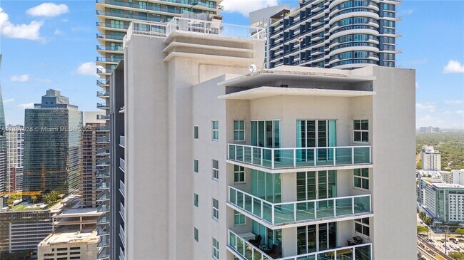 Building Photo - 1250 S Miami Ave