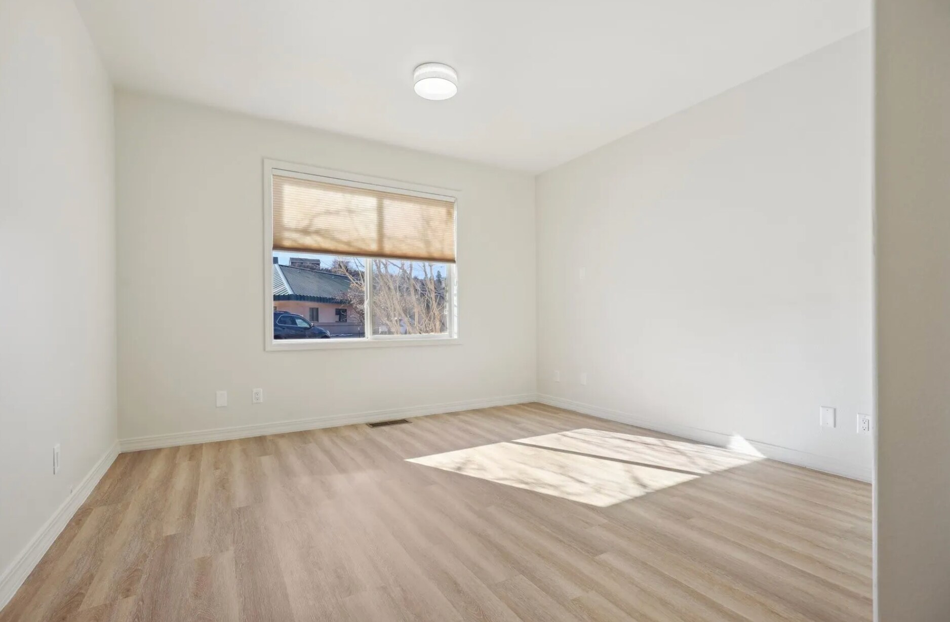 Bedroom 2 - 35 Sunshine Ct
