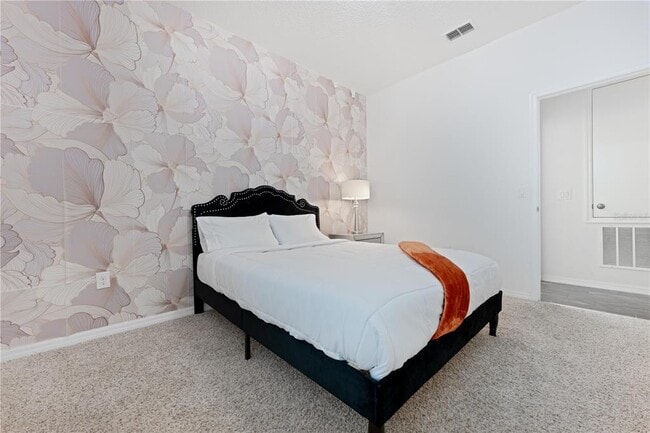 Building Photo - 5151 Ravena Ave E