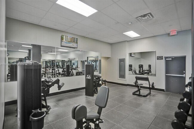 Building Photo - 2501 S Ocean Dr