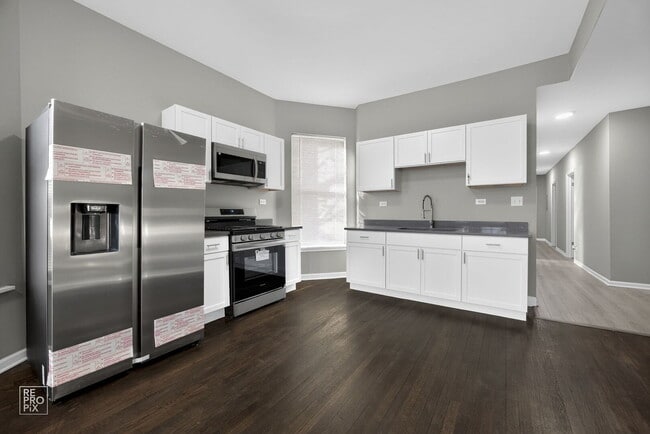 Building Photo - 5344 S Aberdeen St