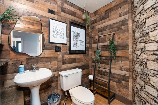 Building Photo - 7137 US-4