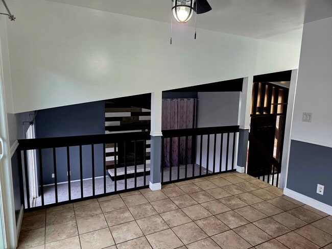 Building Photo - 1968 E 5850 S