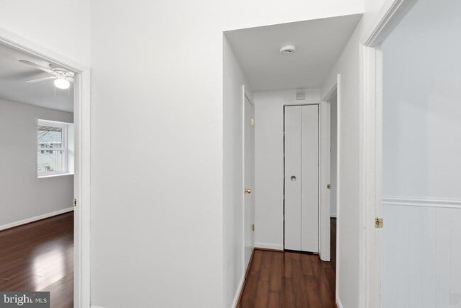 Building Photo - 5497 Endicott Ln