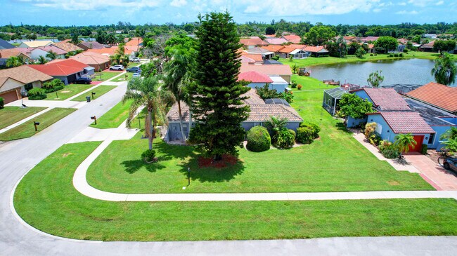 Building Photo - 5391 Alta Way