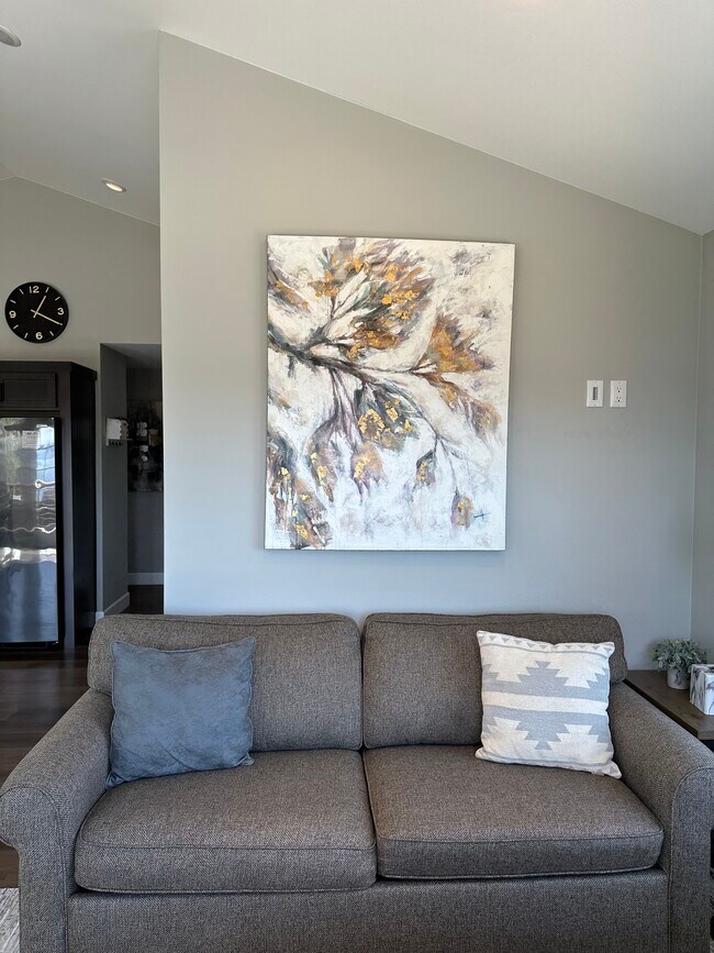 Building Photo - 1200 Eric Ln