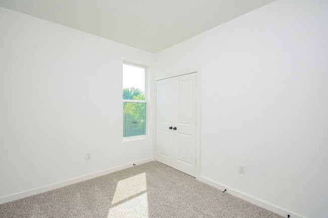 Building Photo - 4358 Clover St