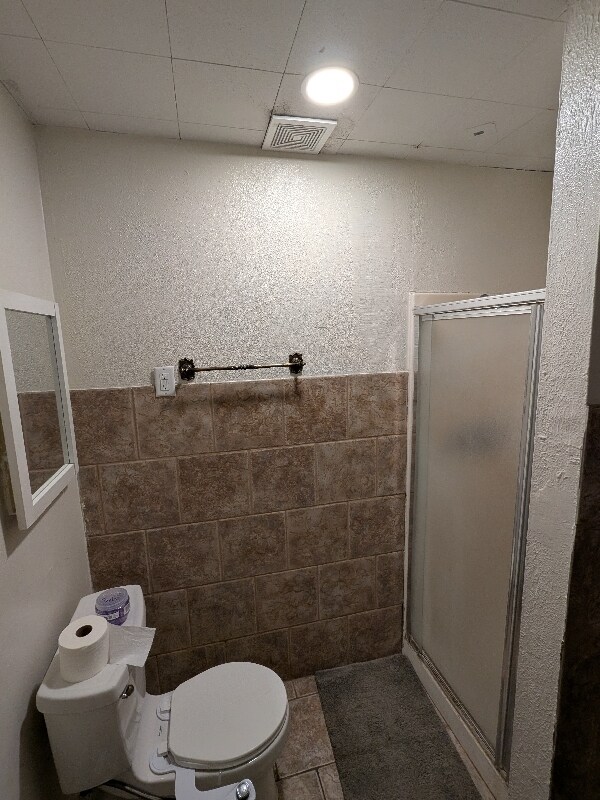 Building Photo - 106 E 1st S