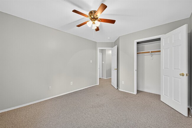 Building Photo - 30 Verbena Bend Pl