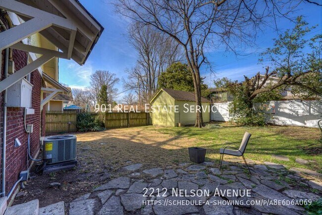 Building Photo - 2212 Nelson Ave