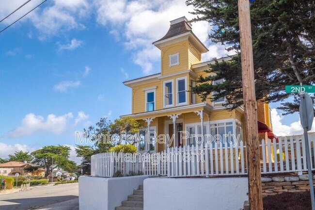 Building Photo - 225 Central Ave