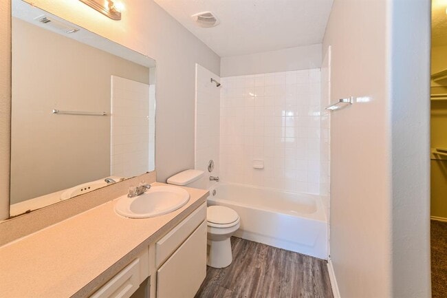 Building Photo - 21202 Grand Linden Ct