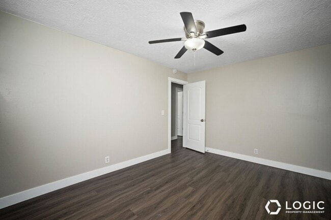 Building Photo - 512 E 6770 S