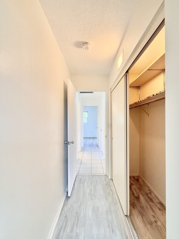 Building Photo - 4149 Prudence Dr