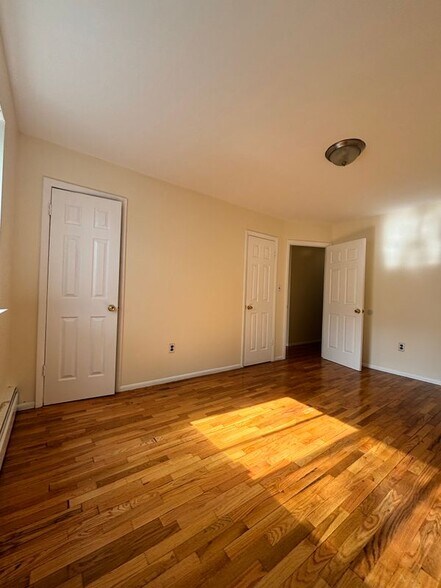 Building Photo - 2813 Gunther Ave