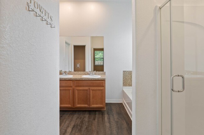 Building Photo - 11053 Patriot Ct