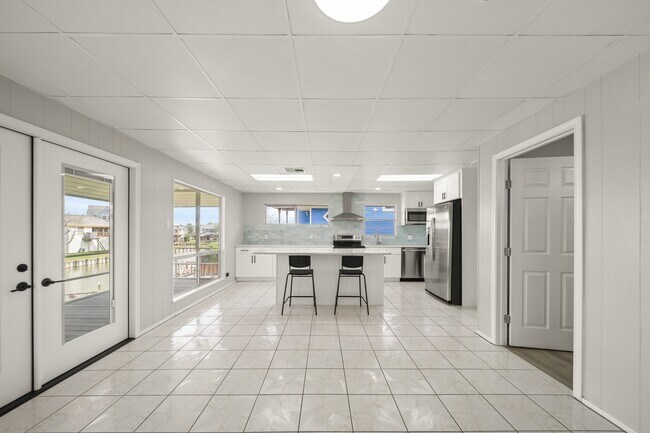 Building Photo - 1031 Star Dr