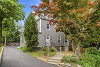 Building Photo - 40 Jardine Rd